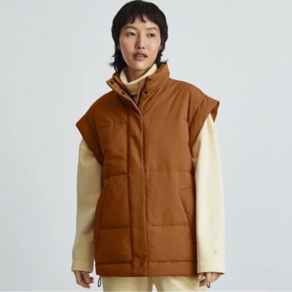 Everlane The ReNew Vest Duvet Puffer Vest in Toasted Brown size XXS